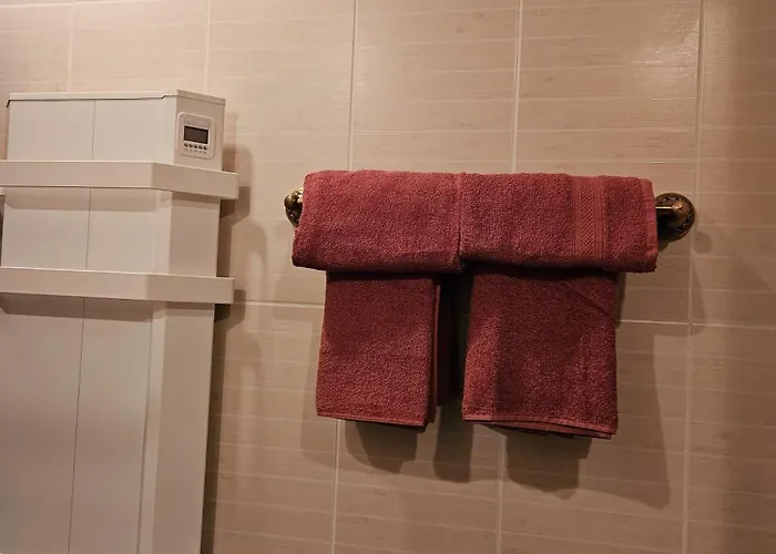 Elia * Μπάνσκο