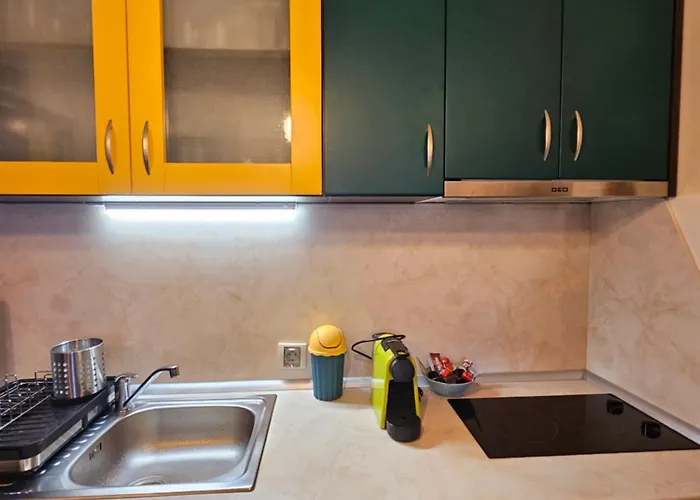 Elia * Μπάνσκο